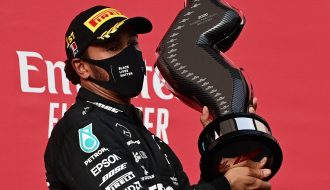 Hamilton chính thức xác lập kỷ lục với bảy lần vô địch F1